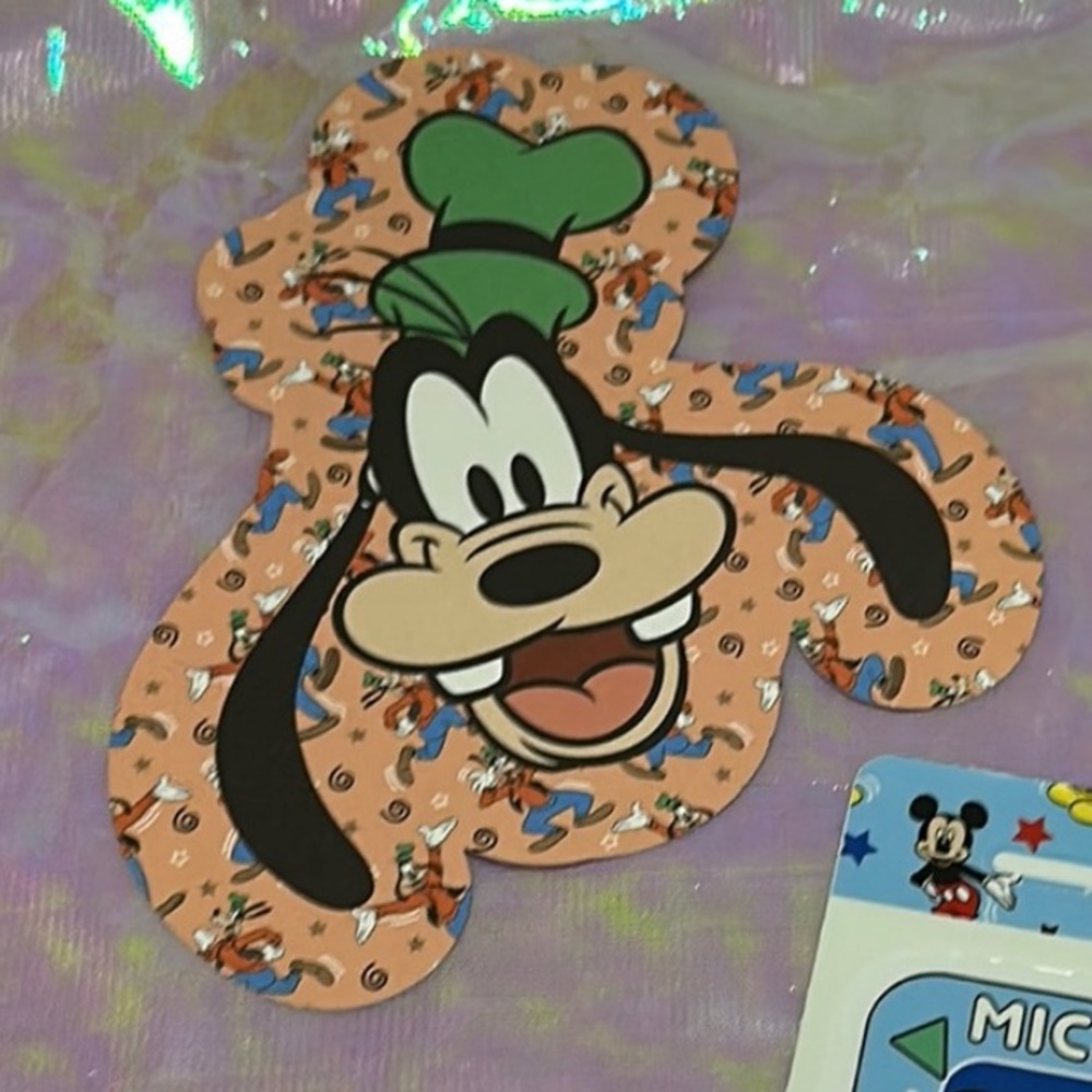 NWT Mickey & Friends Postcard
